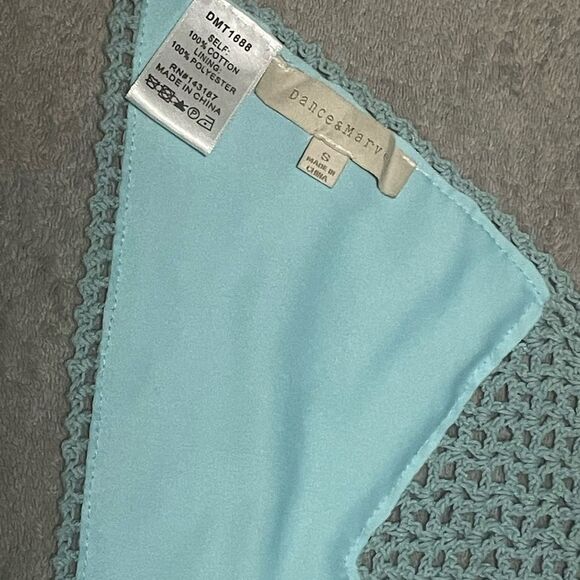 Dance & Marvel crochet crop top halter style size small never worn - Picture 7 of 8